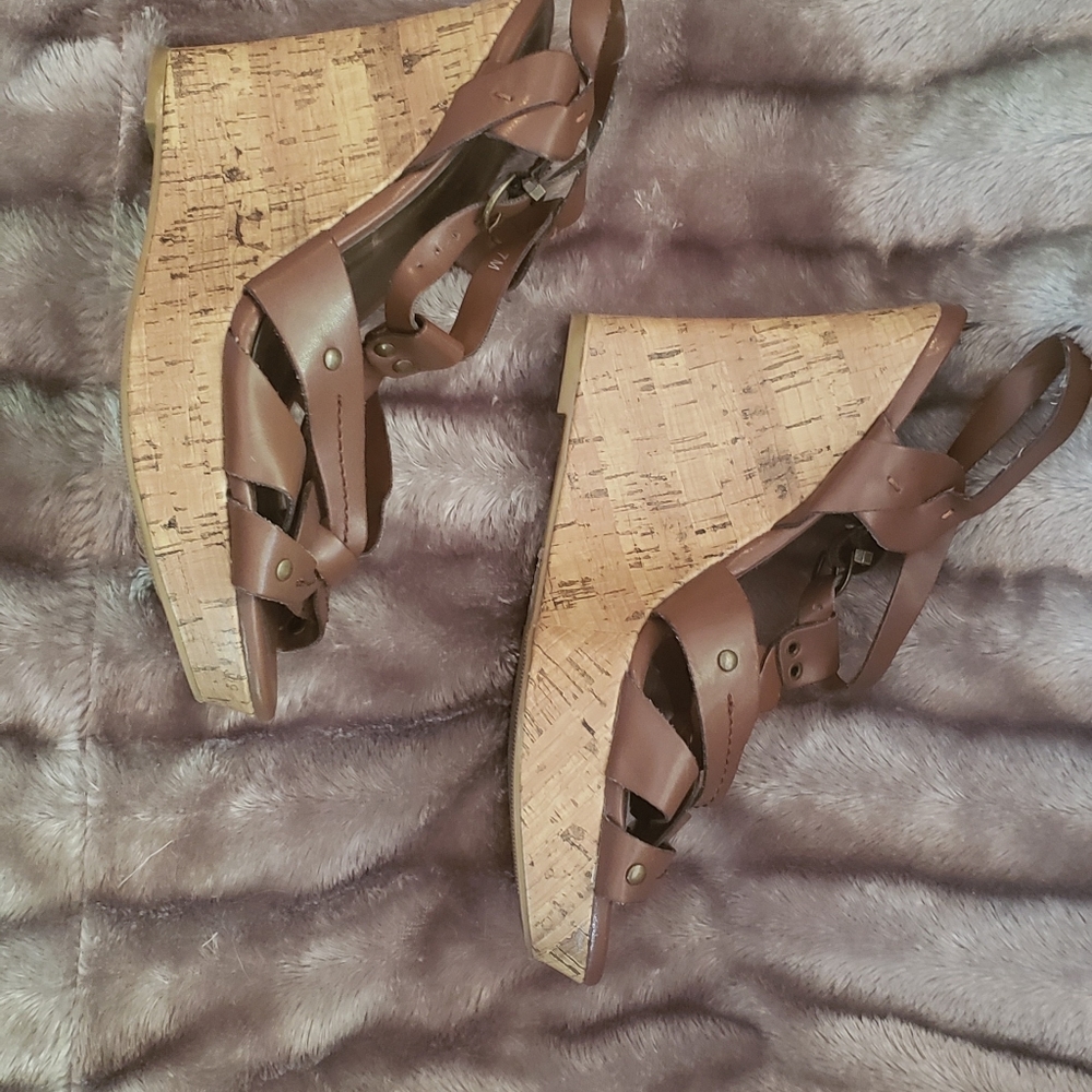 S. Bicca Brown Platform Sandal - Picture 3 of 4